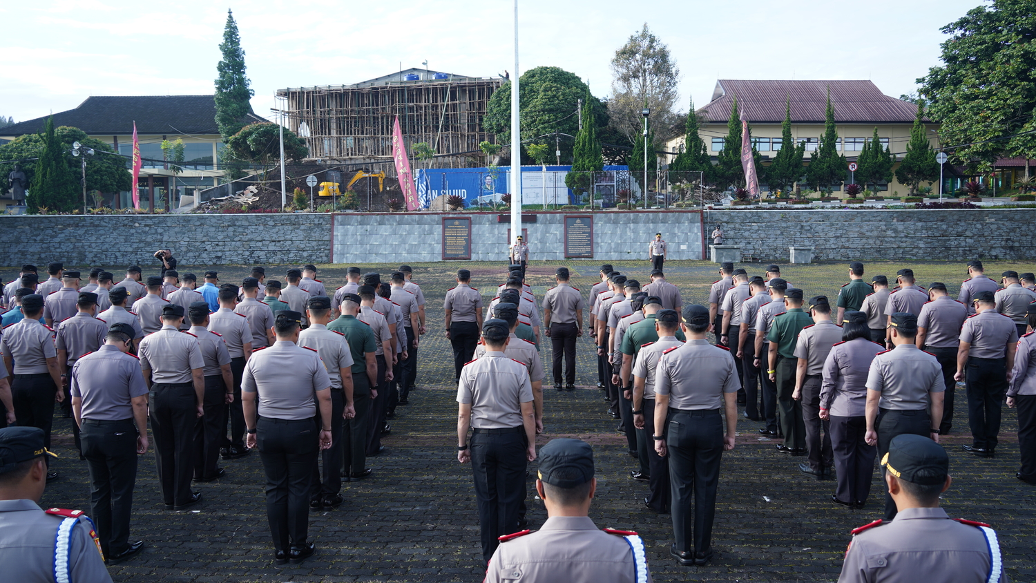 Simulasi Kepemimpinan