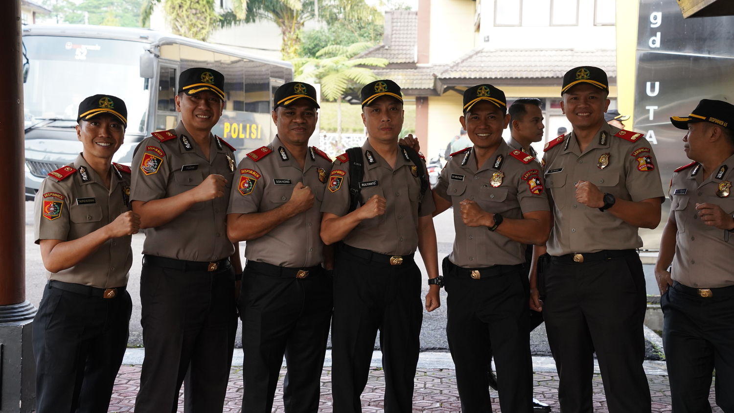 Simulasi Kepemimpinan