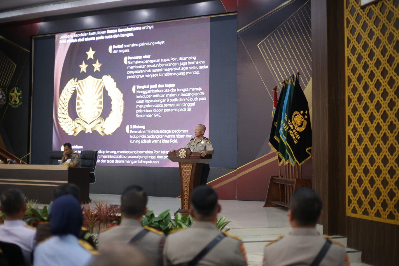 Simulasi Kepemimpinan