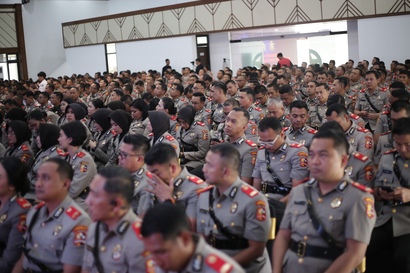 Simulasi Kepemimpinan