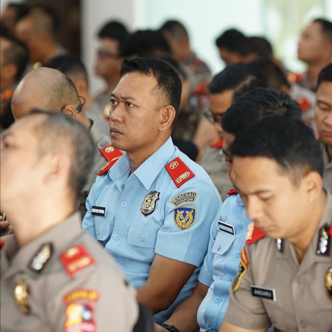 Simulasi Kepemimpinan