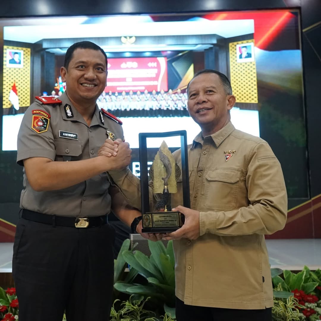 Simulasi Kepemimpinan