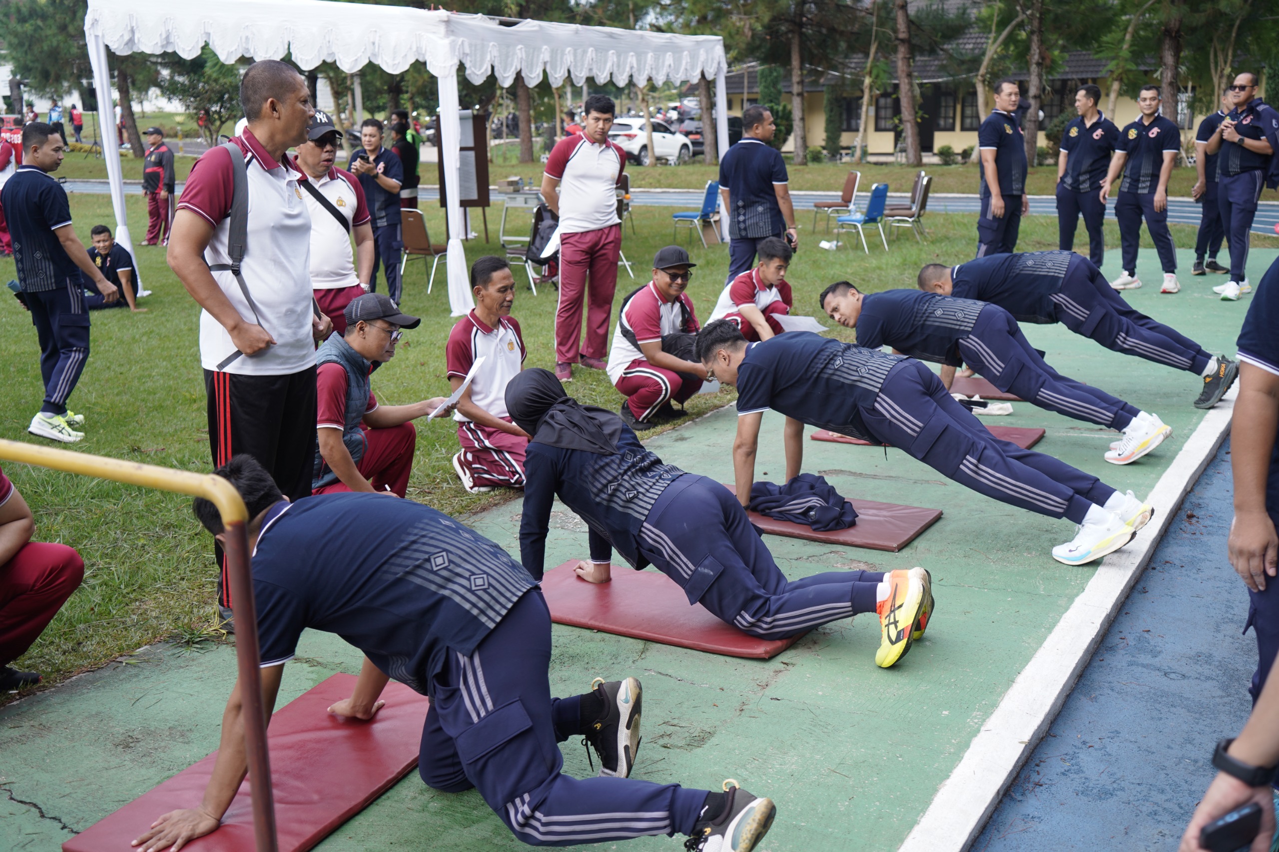 Simulasi Kepemimpinan