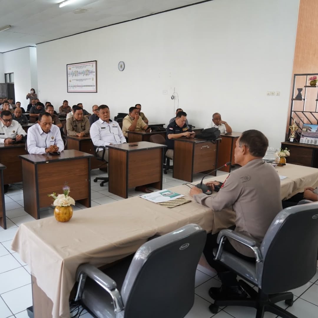 Simulasi Kepemimpinan